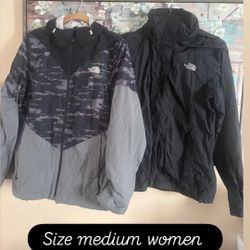 Size Medium Women Northface Jackets