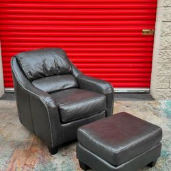 Leather Lounge Chair Made By Flexsteel 