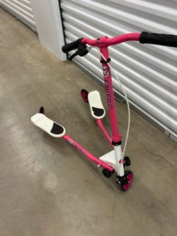 Yvolution Y Fliker F1 Flow Kids Drifting Scooter Pink Outside Toy Self Propelled