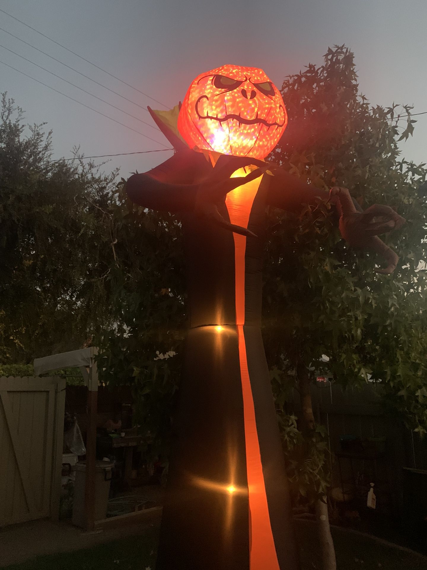 ***12ft !!! HALLOWEEN INFLATABLE PUMPKIN REAPER NEVER DISPLAYED PERFECT !! 12FT TALL ***