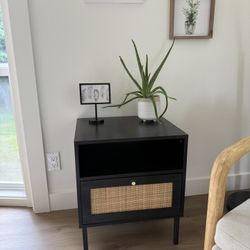 Night Stand / End Tables