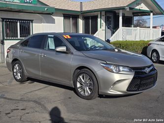 2017 Toyota Camry SE