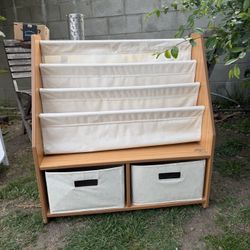 Kids Bookshelf 