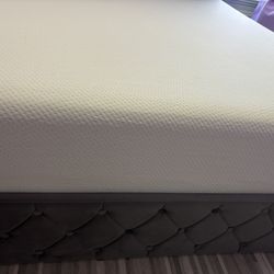 Green Tea Memory Foam Mattress There Wa