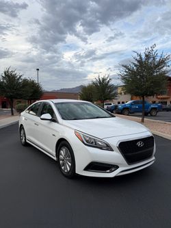 2016 Hyundai Sonata Hybrid