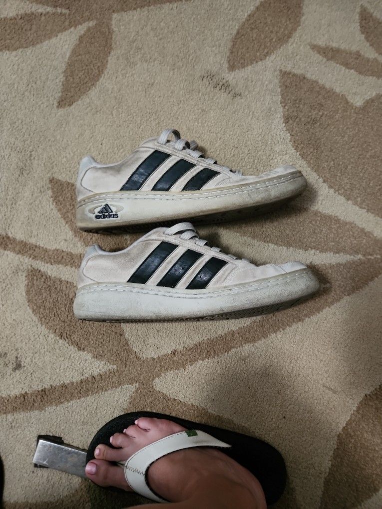 adidas gazelle silver green womens Dirty Laundry Trackstar Sneaker in Taupe 10 main image 1