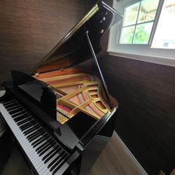 Yamaha Baby Grand Piano