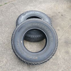 Studded Snow tires LT 235/75R15
