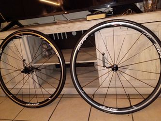 Bike  wheel and hubs  zipp  3D  tubular tire TT  & Tires  Continental competition 25mm max 12 bar/175psi Vectran breaker $1000