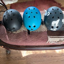 3 Helmets - 8 Ball 