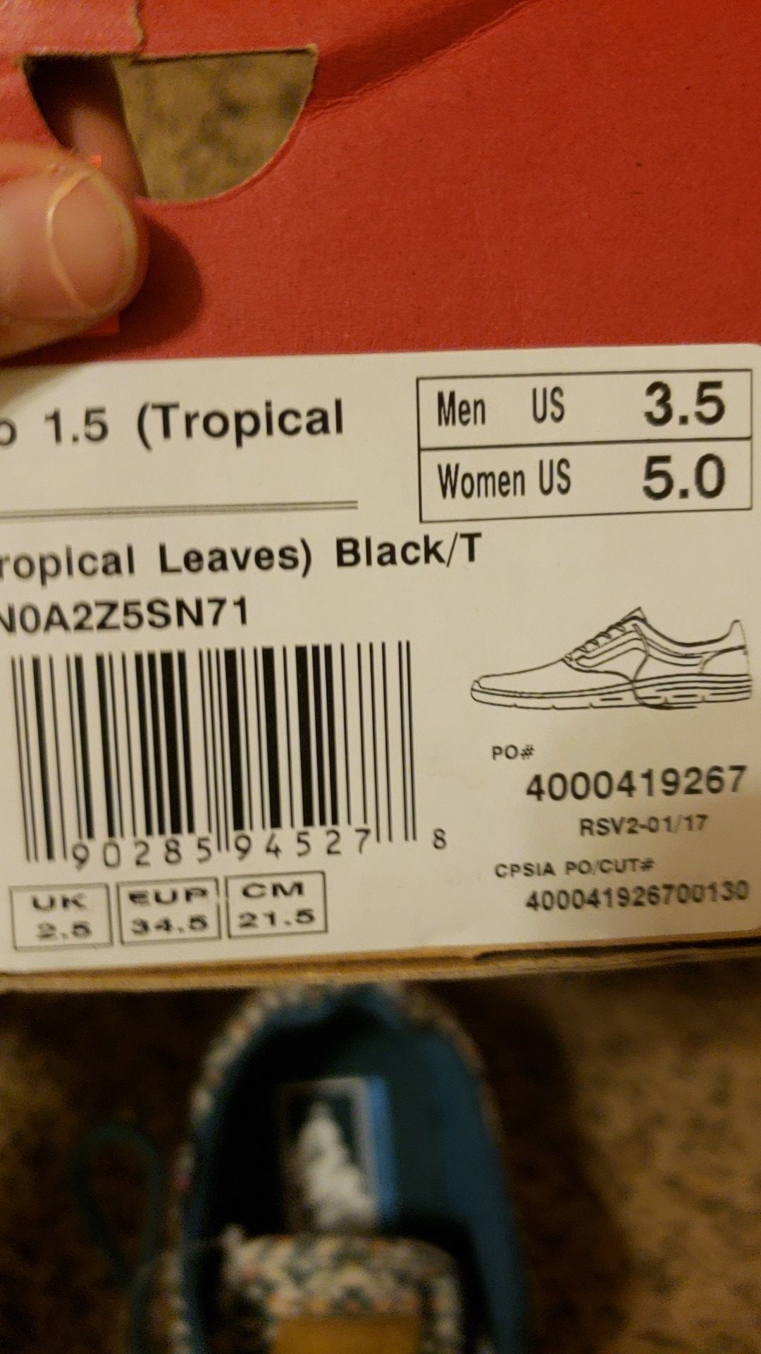 Van's tropical