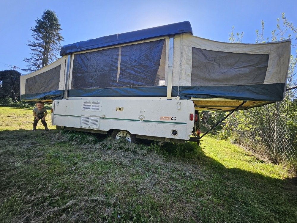 1998 Fleetwood Sea Pine Pop Up Camper