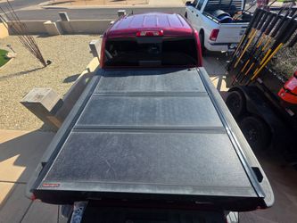 Rough country trifold truck bed cover