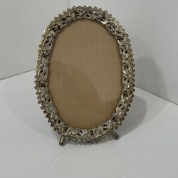 Vintage Regal Filigree Oval Footed Picture Frame 