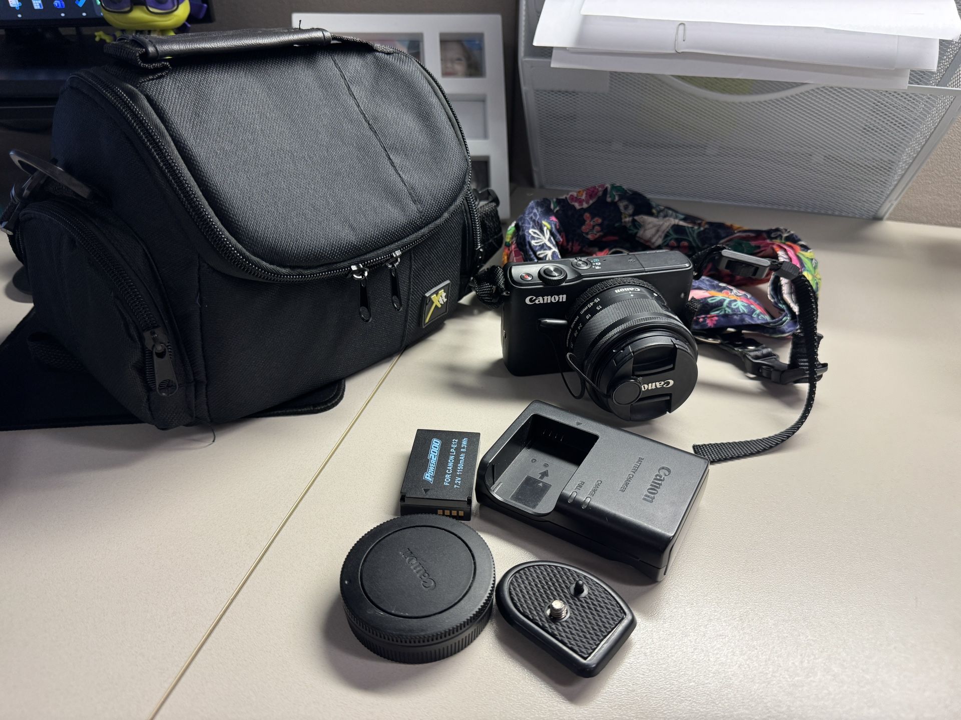 Canon EOS M10 - Mirrorless Digital Camera