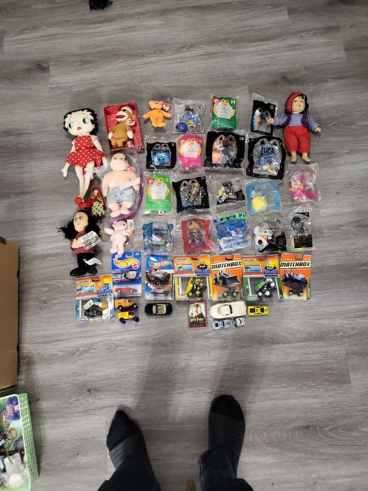 Beanies,Macdonald Toys,cars ,and Dolls
