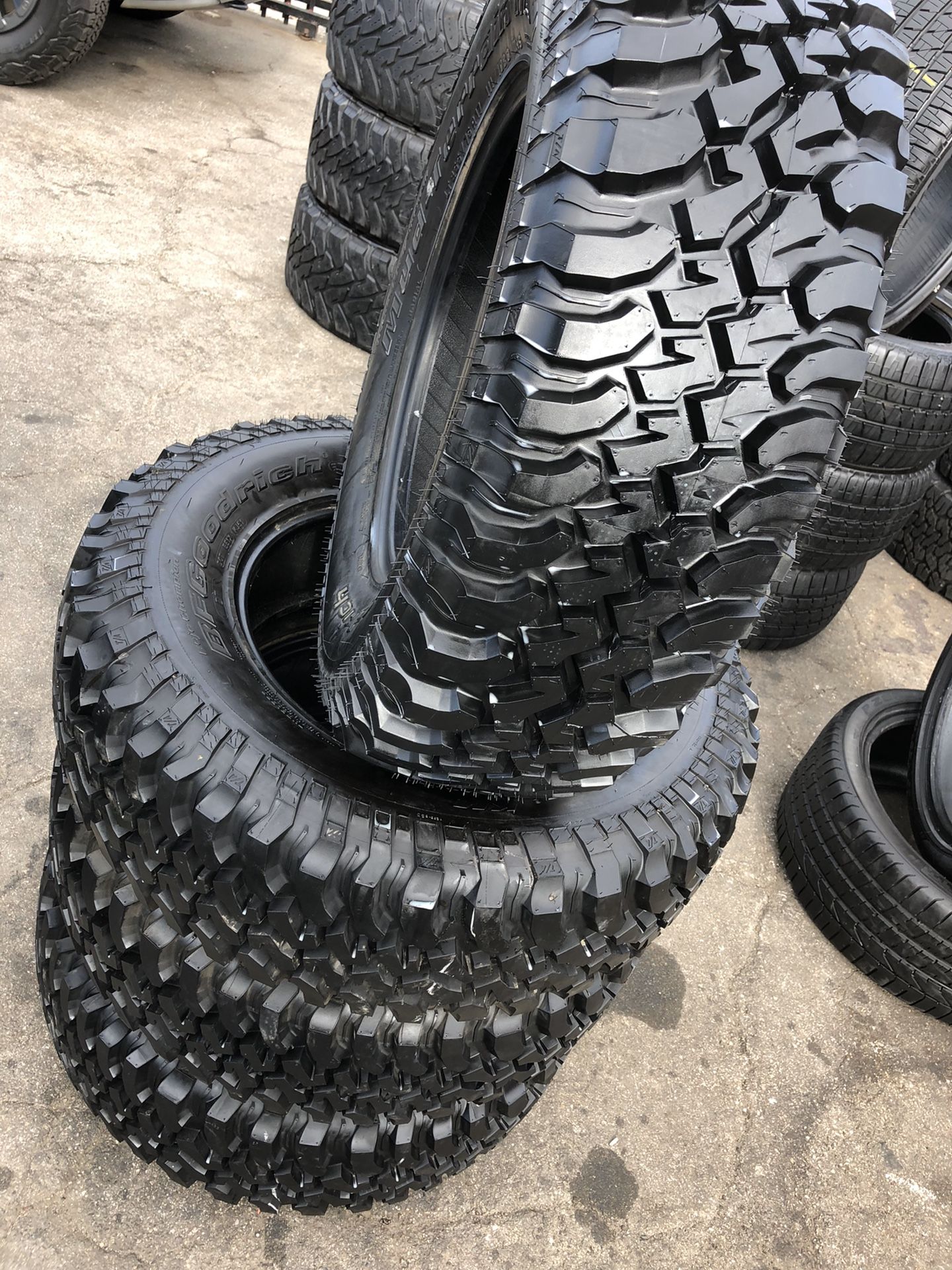 255/75R17 BFGoodRich m/t tires (4 for $500)