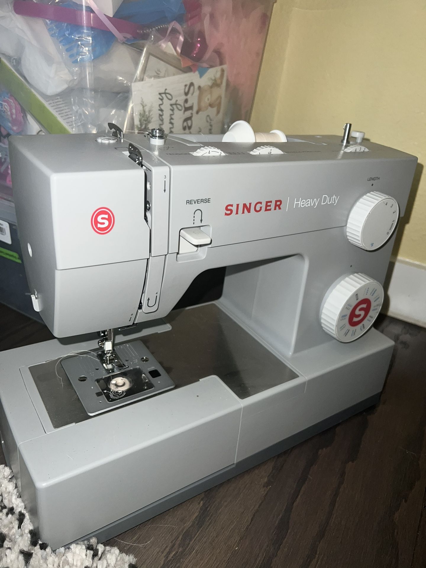 Singer Heavy Duty Sewing Machine