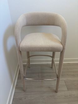 RH bar stool (New)