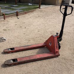 Mighty Lift 5509 lb Pallet