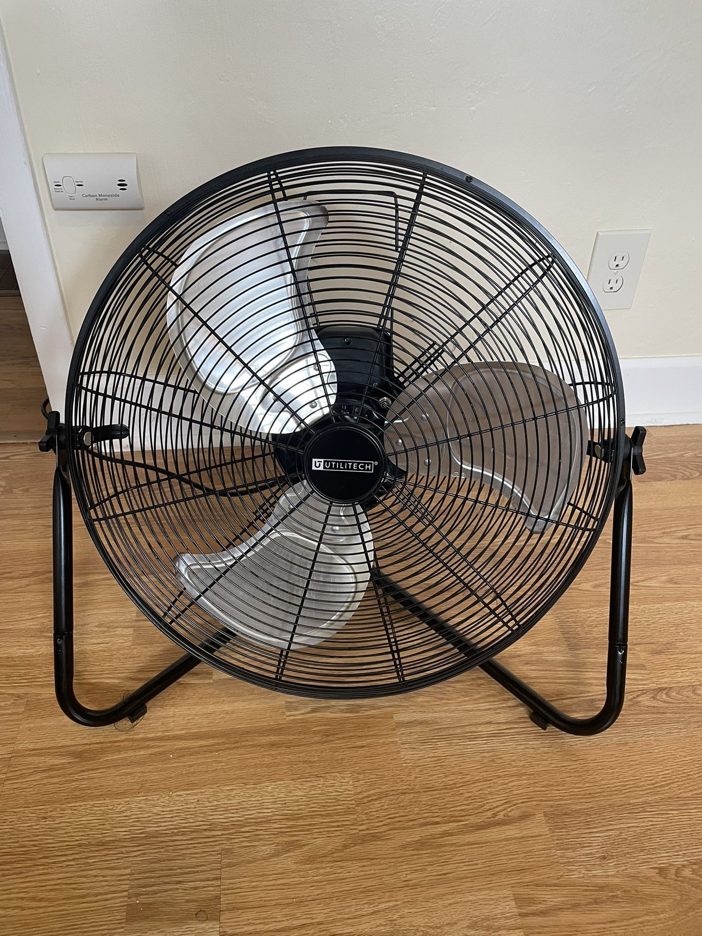 20-in 120-Volt 3-Speed High Velocity Fan