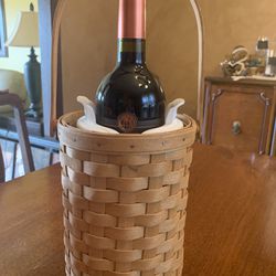 Longaberger Wine Tote Basket With Insert