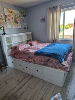 Queen Size Wooden Platform Bed