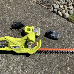 Ryobi One+ 18 In 18v Hedge trimmer with 2 Ah Battery and Charger