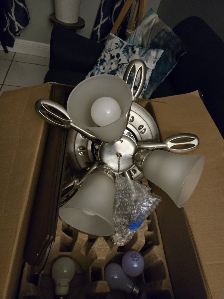 CEILING FAN/ ABANICO DE TECHO