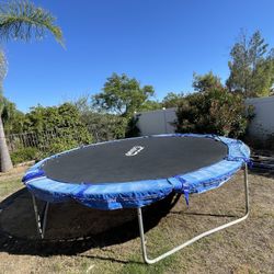 Trampoline 14’