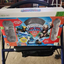 Xbox 360 empty skylanders trap team box with interior insert  in good shape