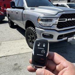 Car Keys/Fobs/Llaves De Autos 