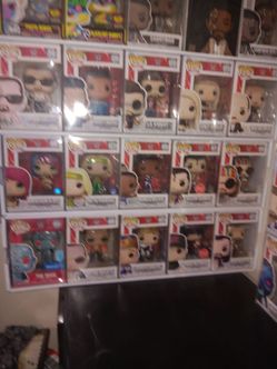 Wwe, funko lot 25 in box funkos plus loose figures