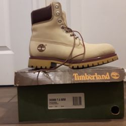 TIMBERLAND BOOTS
