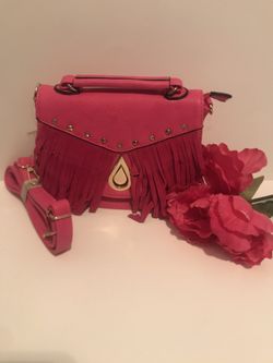 Pink Fringe purse $20