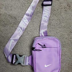 Nike Crossbody Travel Bag 5x7