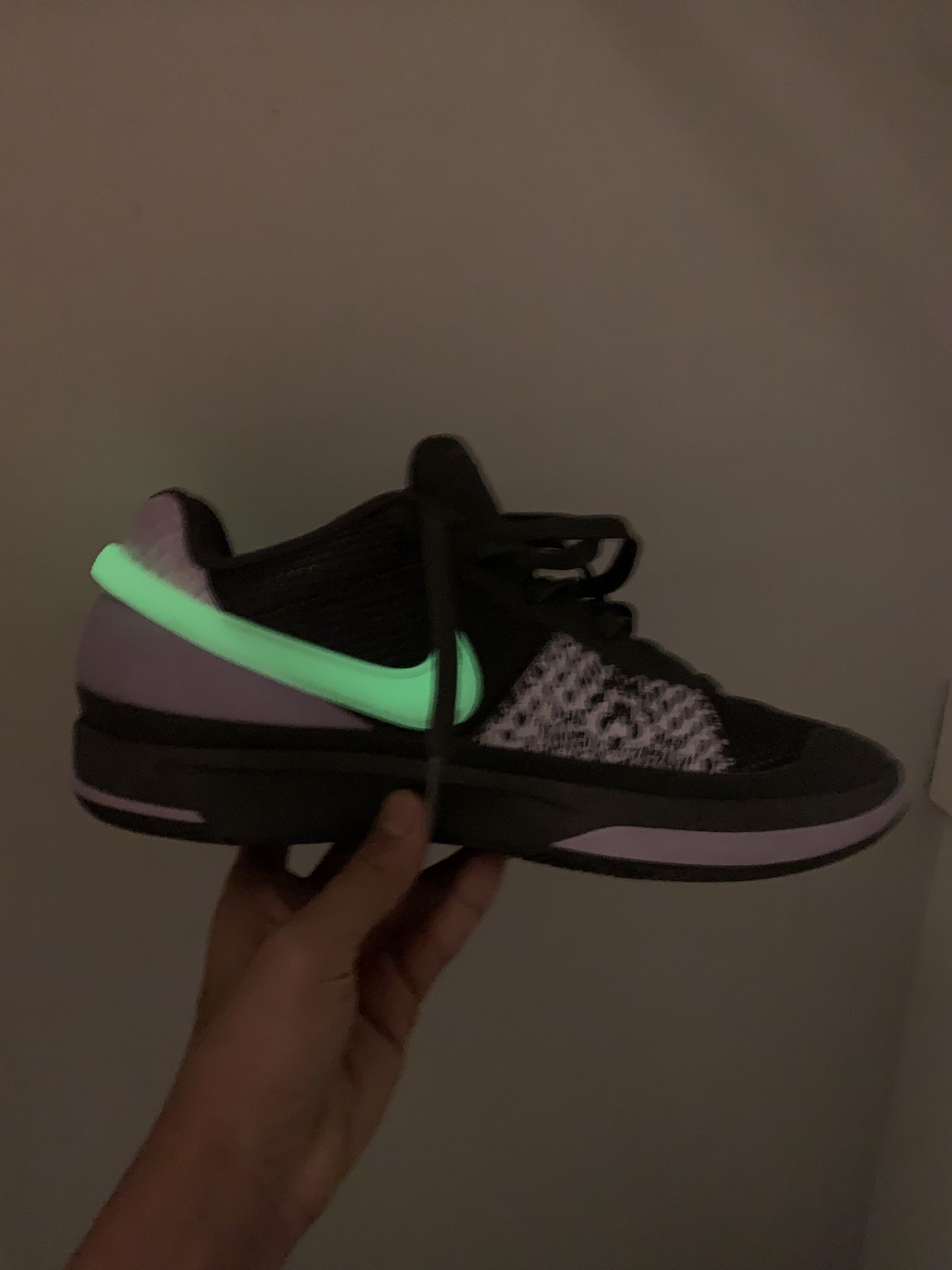 Basketball Shoe(Ja 1)