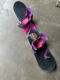 Used women’s snowboard 148cm