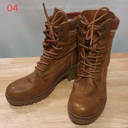 Rouge Women's Brown lace-up boots, size 8 1/2 (04)