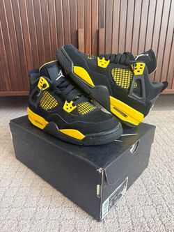 Air Jordan retro 4 Thunder