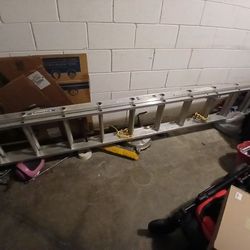 20-FT t ladder for sale, in good condition.