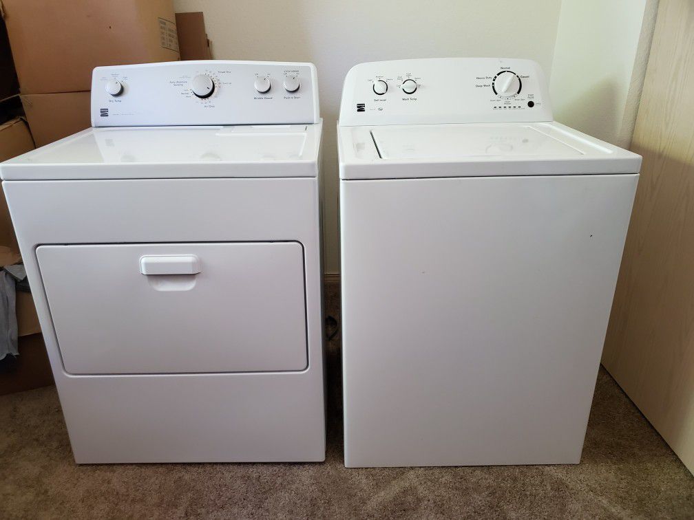 Kenmore Series 500 Dryer and 100 Washer set