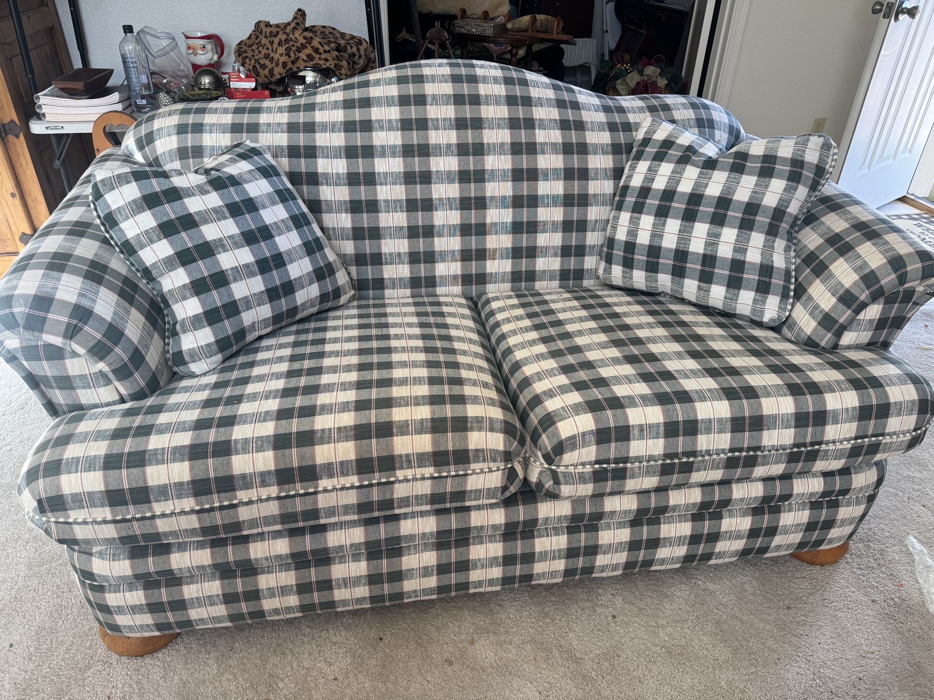 Jonathan Louis Loveseat