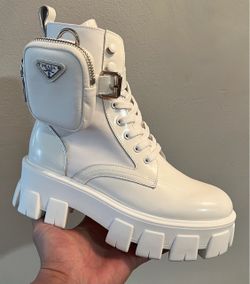 Women’s combat boots size 39