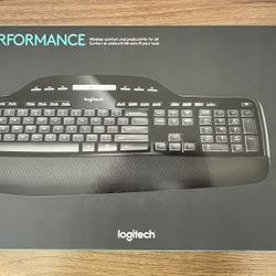 Logitech MK735 Performance Wireless Mouse/Keyboard
