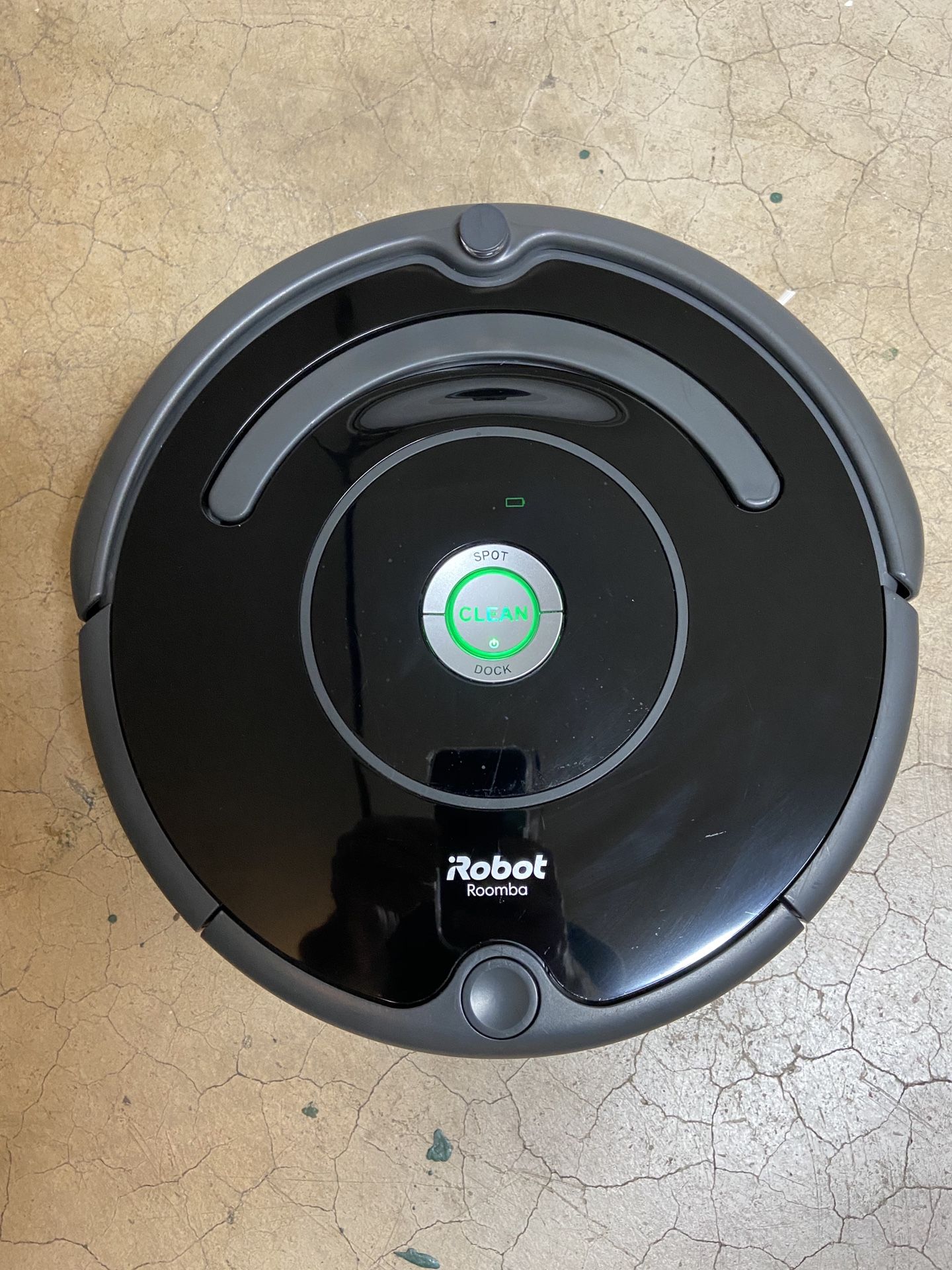 iRobot Roomba 675 Robot Vacuum-Wi-Fi Connectivity, Works with Alexa, Good for Pet Hair, Carpets, Hard Floors, Self-Charging Robotic