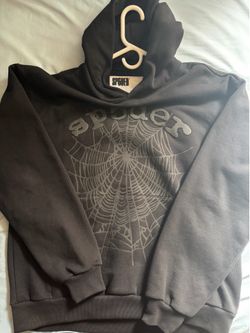 Spider hoodie all black