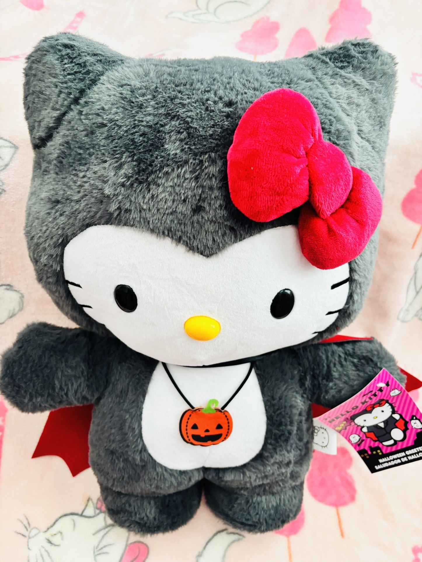Hello Kitty Halloween Vampire Greeter