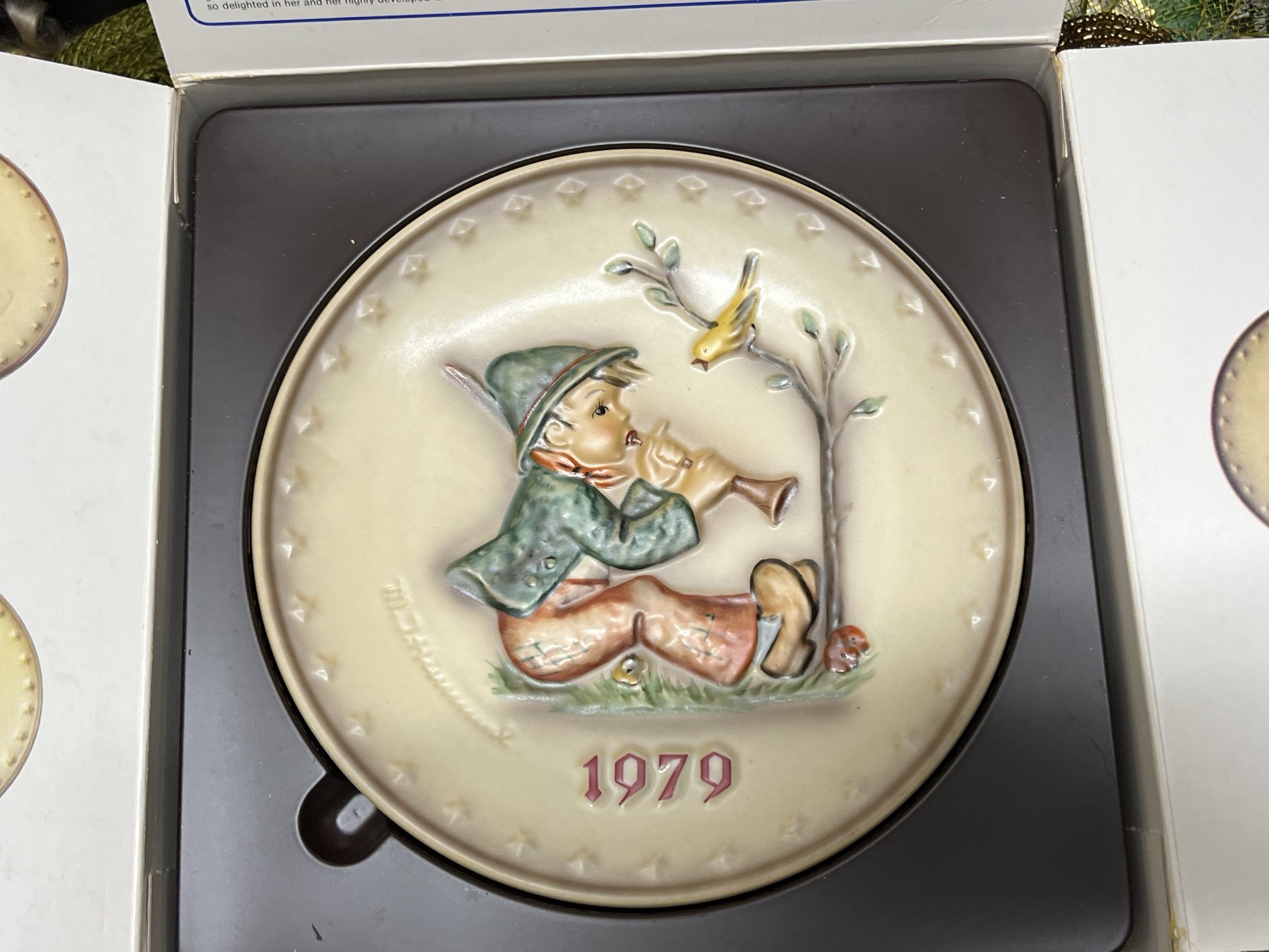 Hummel 1979 Annual Plate “Singing Lesson” – Goebel West Germany