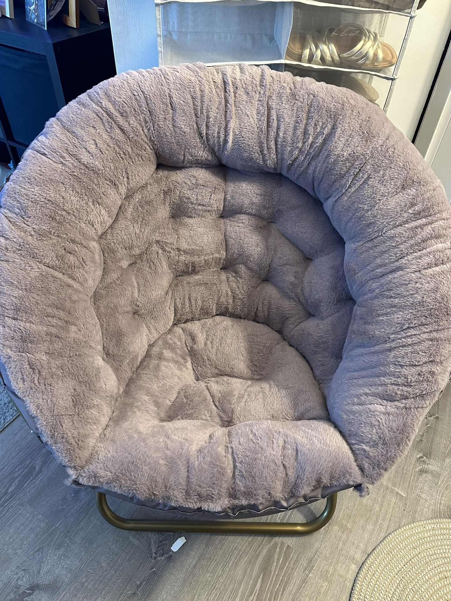 Lavender Saucer Chair